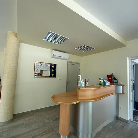 Csaladi Διαμέρισμα *