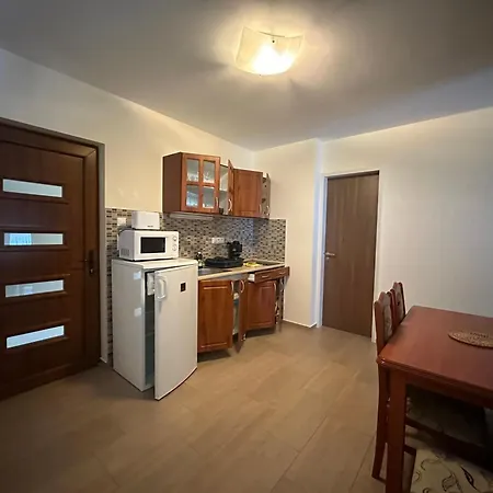 Csaladi * Balatonszárszó