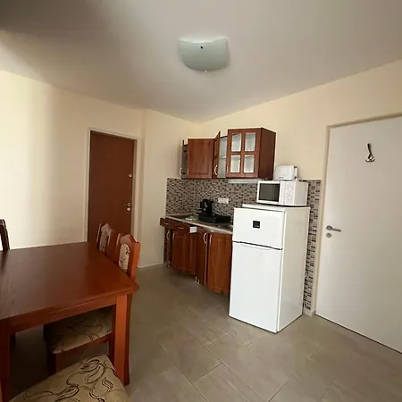 Csaladi Balatonszárszó