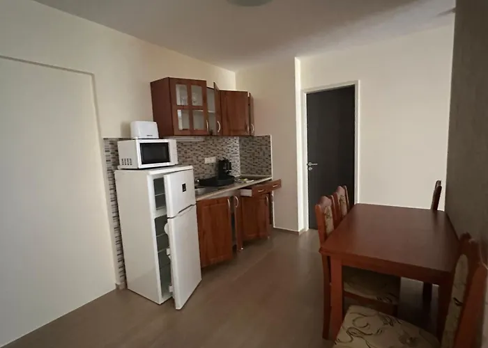 Családi * Balatonszárszó