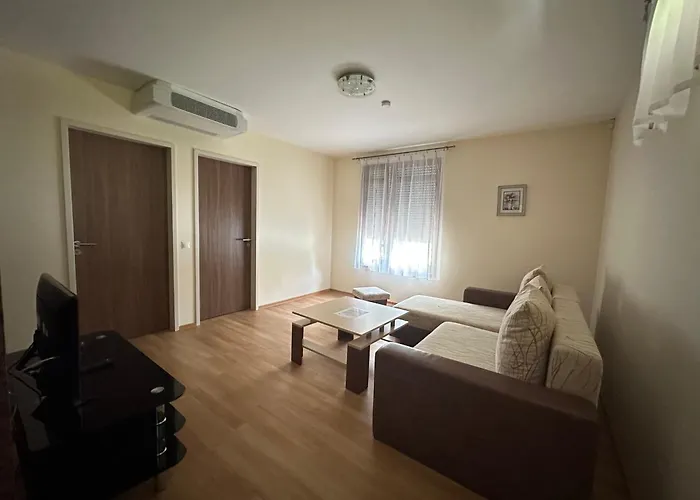 Csaladi Apartment Balatonszemes